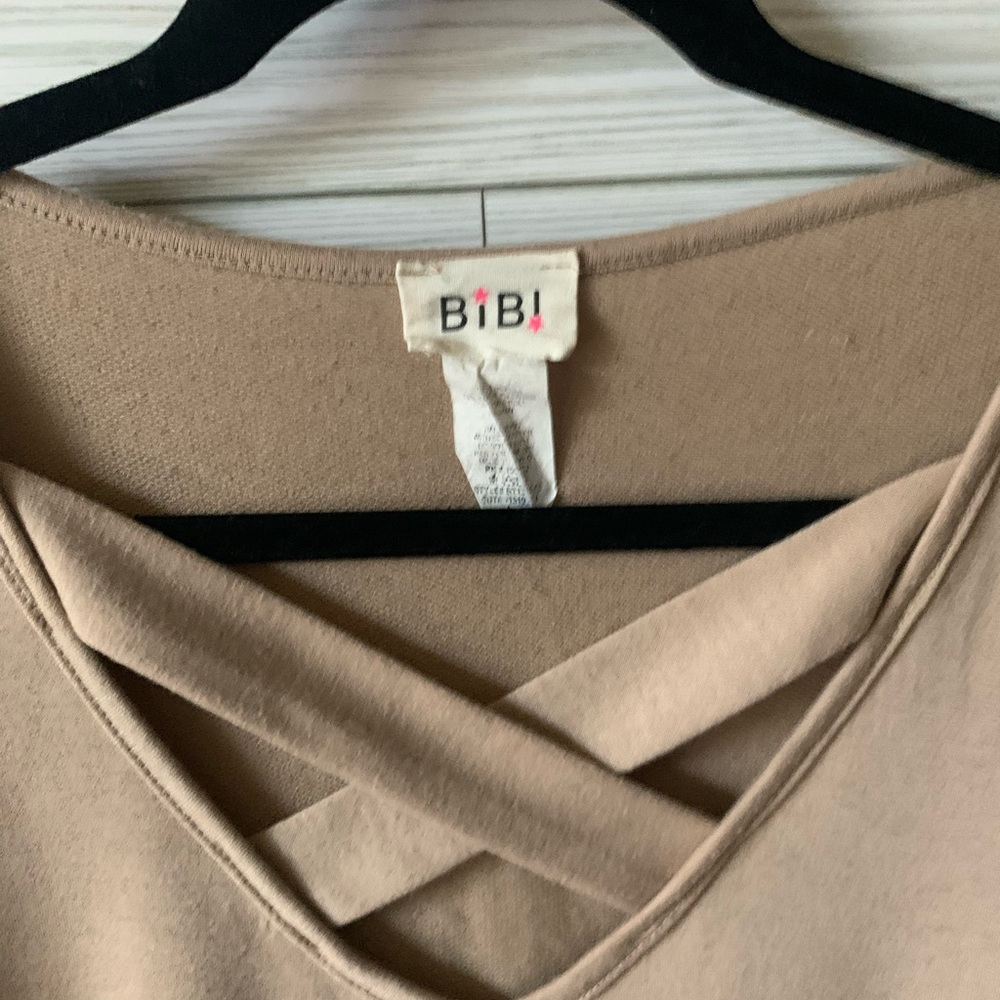 Bibi Cross Cross Pattern Across Chest Leopard Pri… - image 4